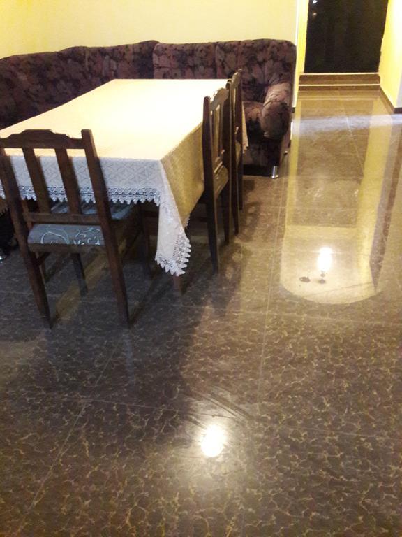 Guest House Adelina Mestia Bagian luar foto