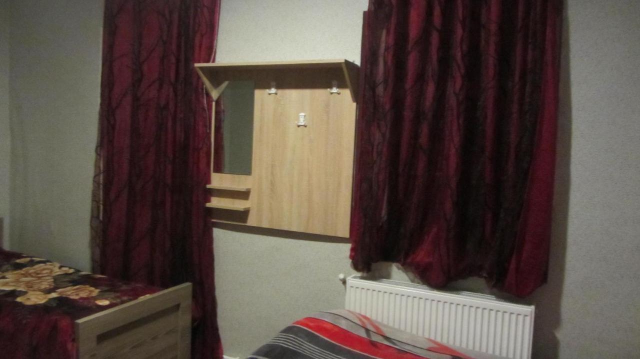 Guest House Adelina Mestia Bagian luar foto
