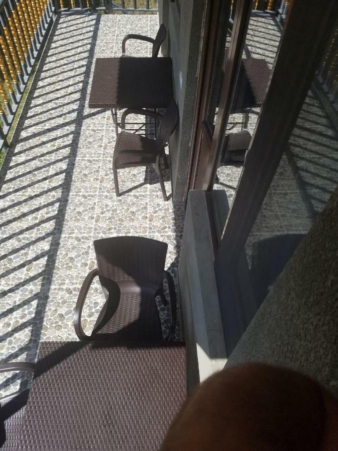 Guest House Adelina Mestia Bagian luar foto